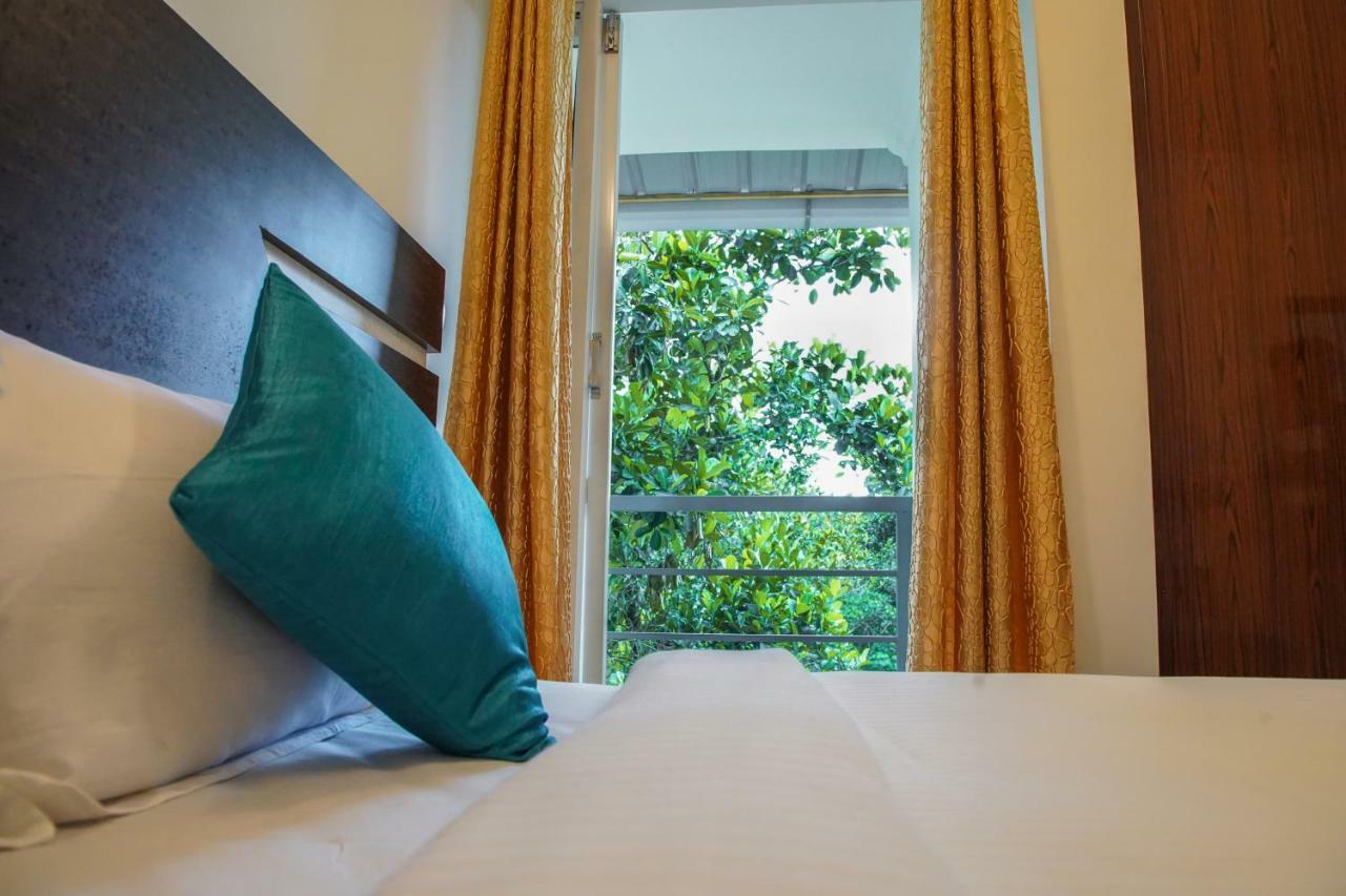 Lamond Holidays Munnar Exterior photo